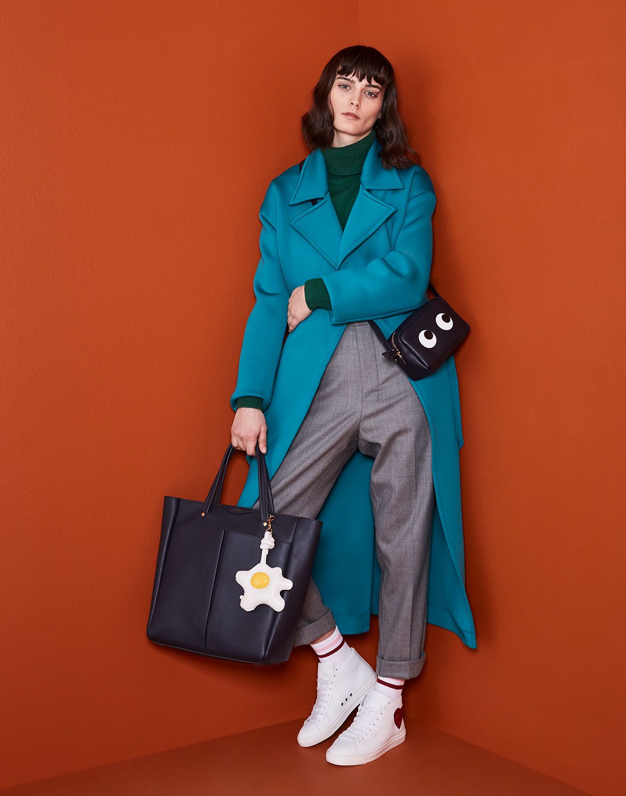 20180201_Anya_hindmarch_drop2_B35289_jb_crop_c60_n